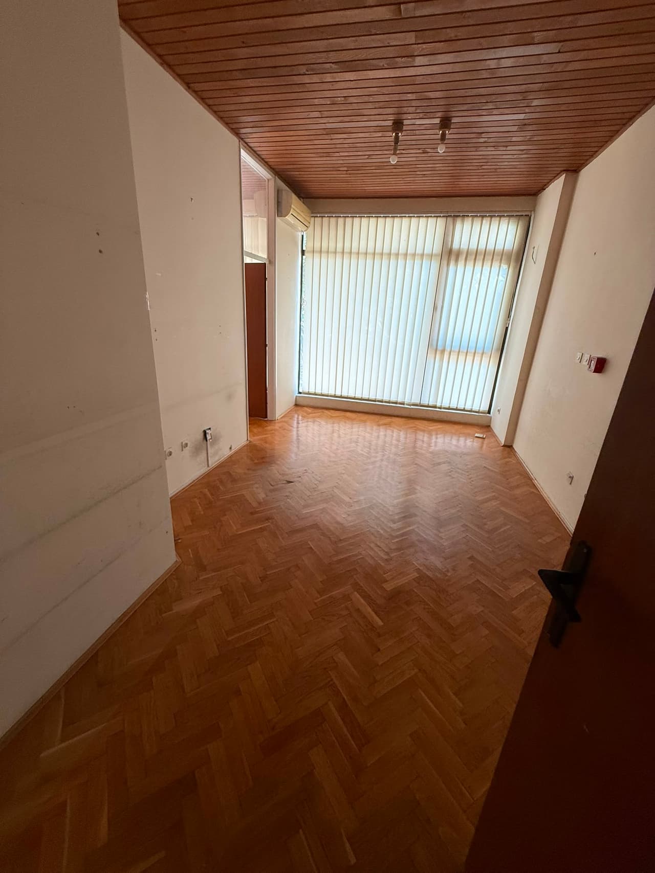 MEJE, SPLIT-POSLOVNI PROSTOR 110M2