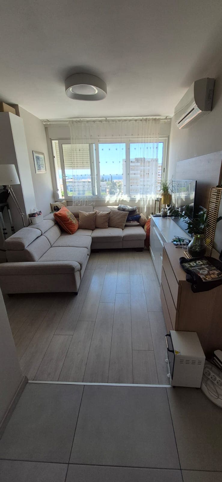 BOL, SPLIT-DVOSOBAN STAN S POGLEDOM! 53m2