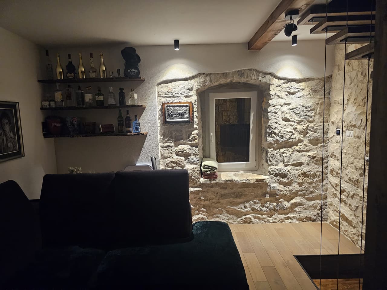 LUKSUZNA NEKRETNINA U KAšTELIMA