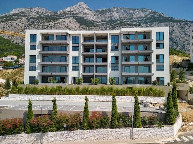 Makarska-novogradnja predivni dvosobni stanovi