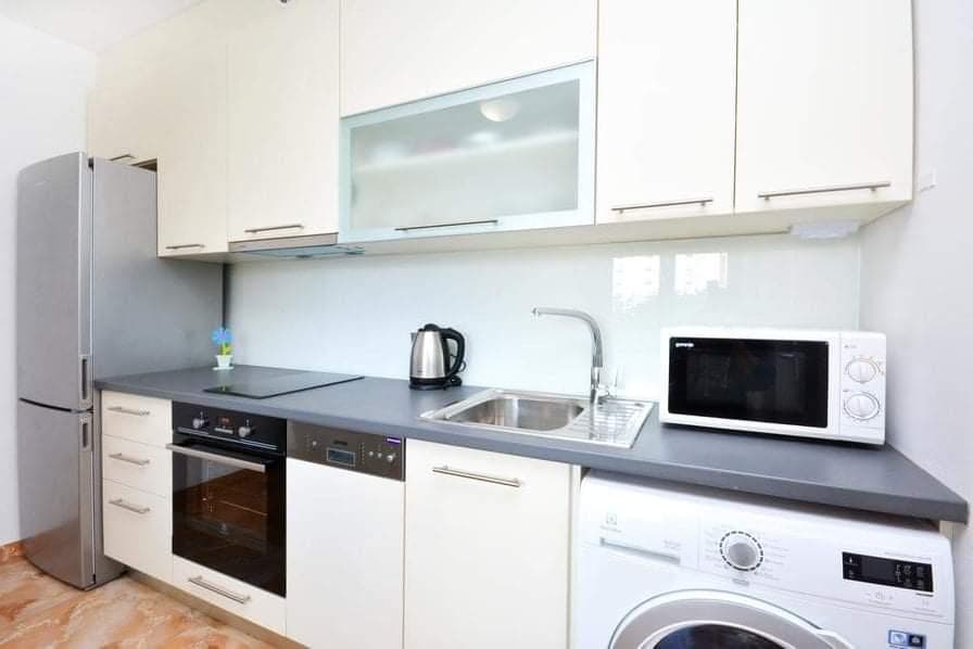 NOVO! TOP LOKACIJA Blatine dva stana