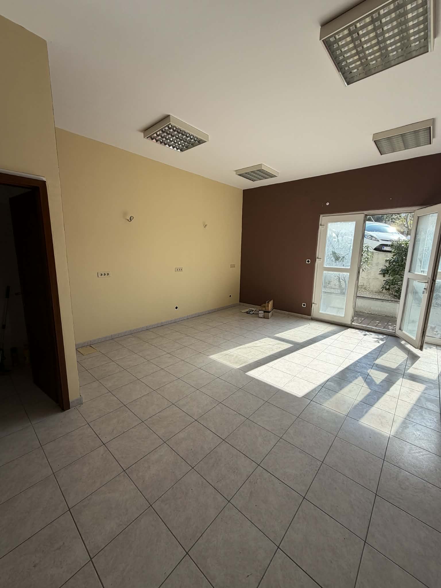 Duilovo uliični poslovni prostor