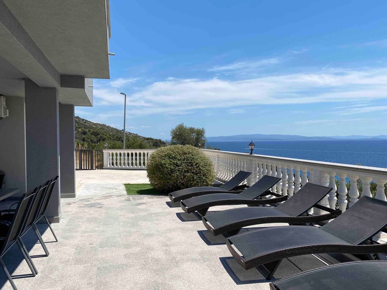 Dvoetažna kuća s pogledom na more - Okrug Gornji