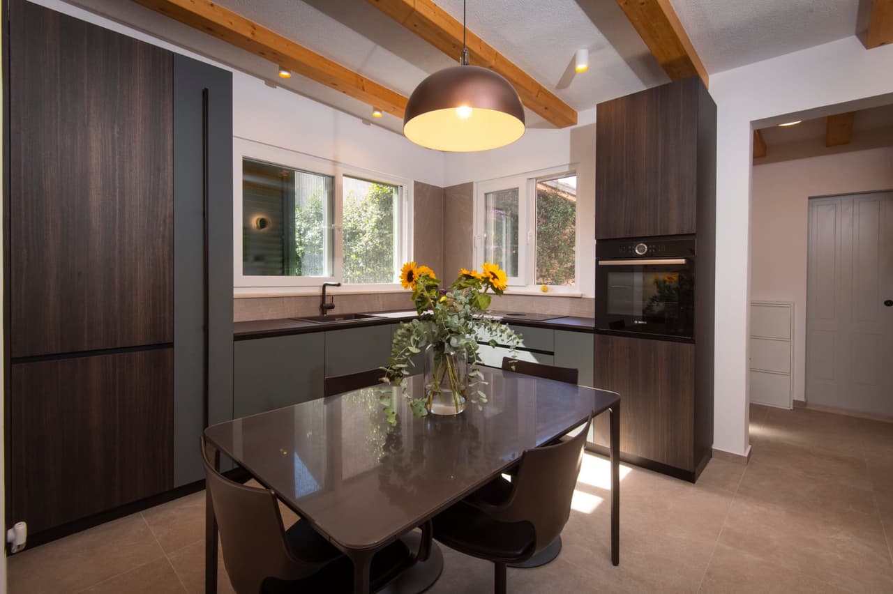 Split Meje - SAMOSTOJEĆA KUĆA - HITNA PRODAJA