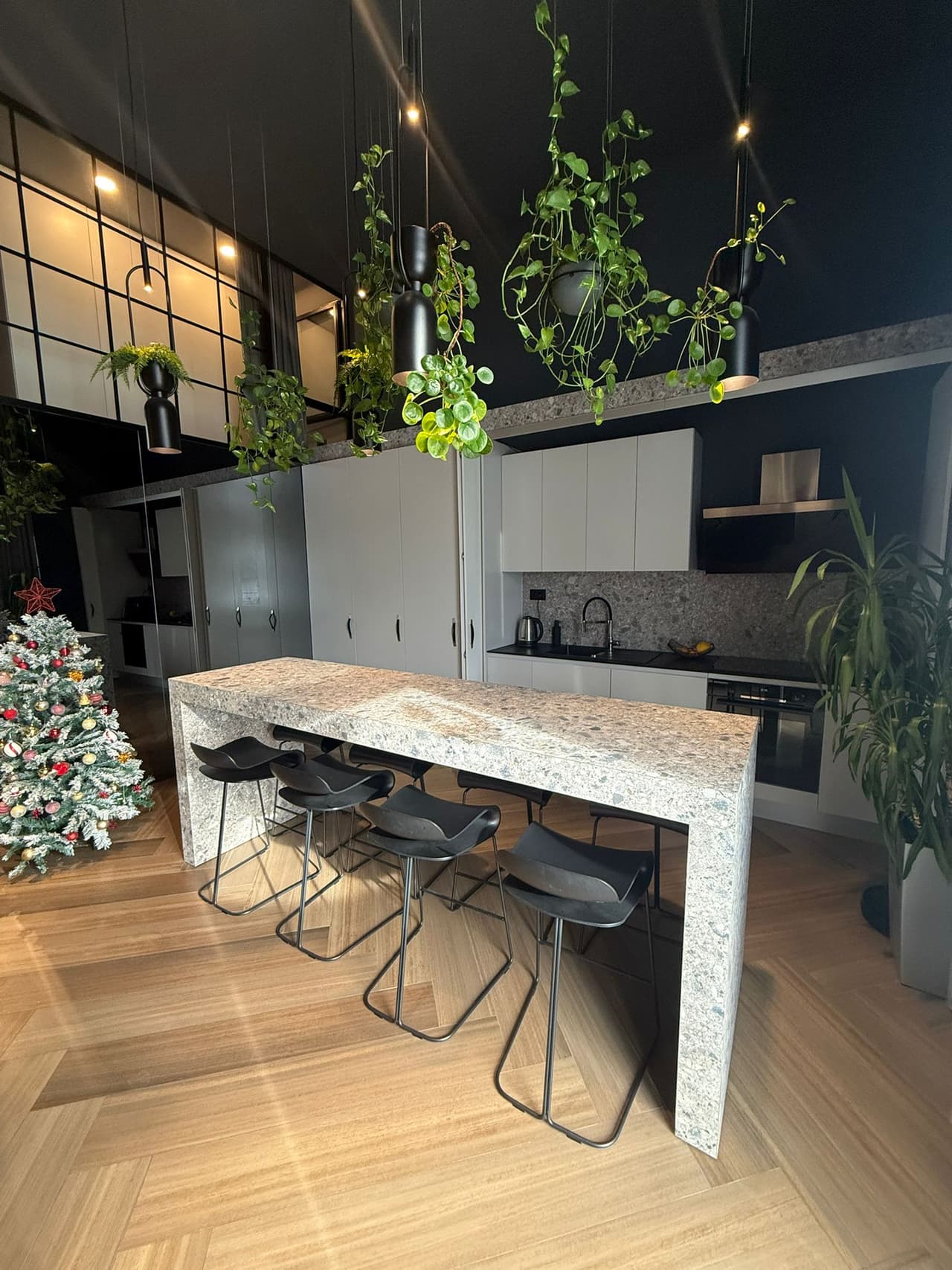 TRSTENIK, SPLIT (ORA)-MODERAN POSLOVNI PROSTOR 114M2