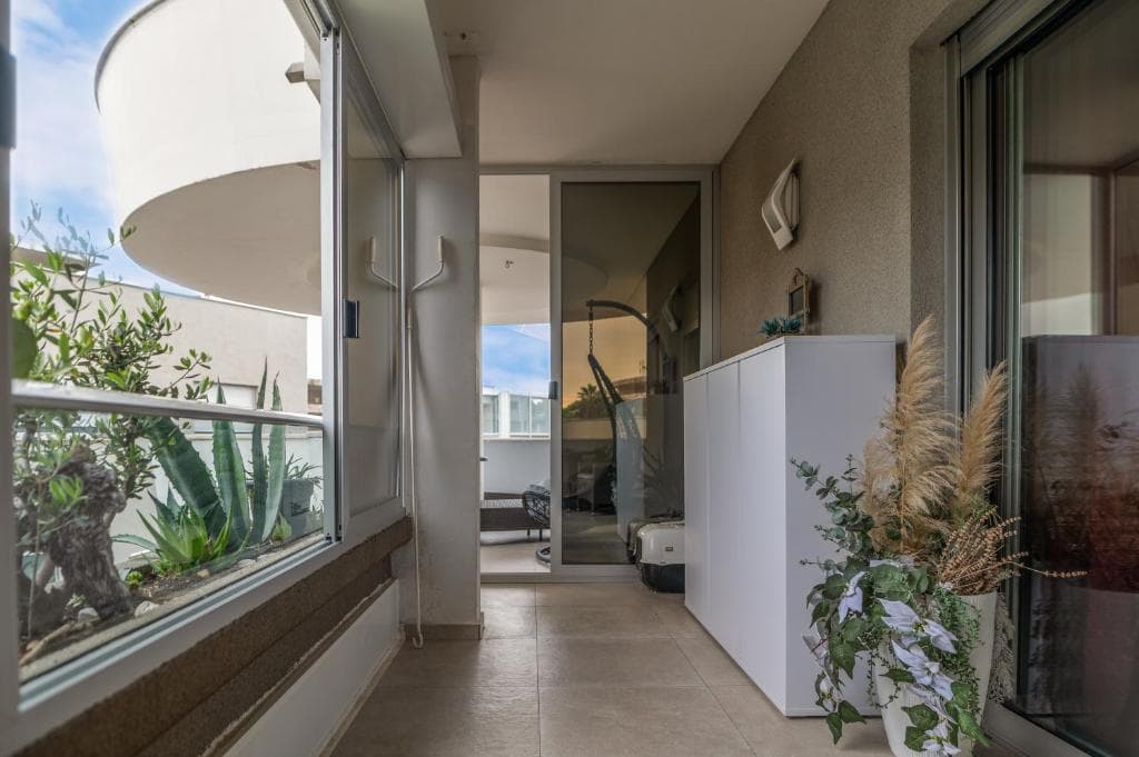 DVOSOBAN STAN S DVA GARAŽNA MJESTA - FIRULE (DUGOROČNO)