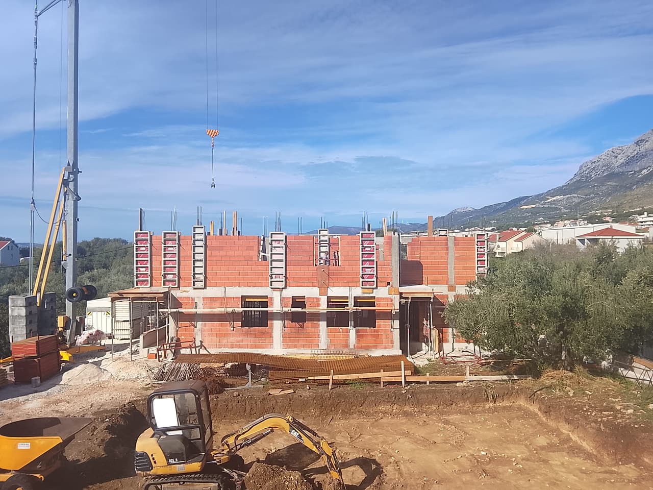 KAŠTEL SUĆURAC-DVOSOBAN STAN penthouse-parking, pogled