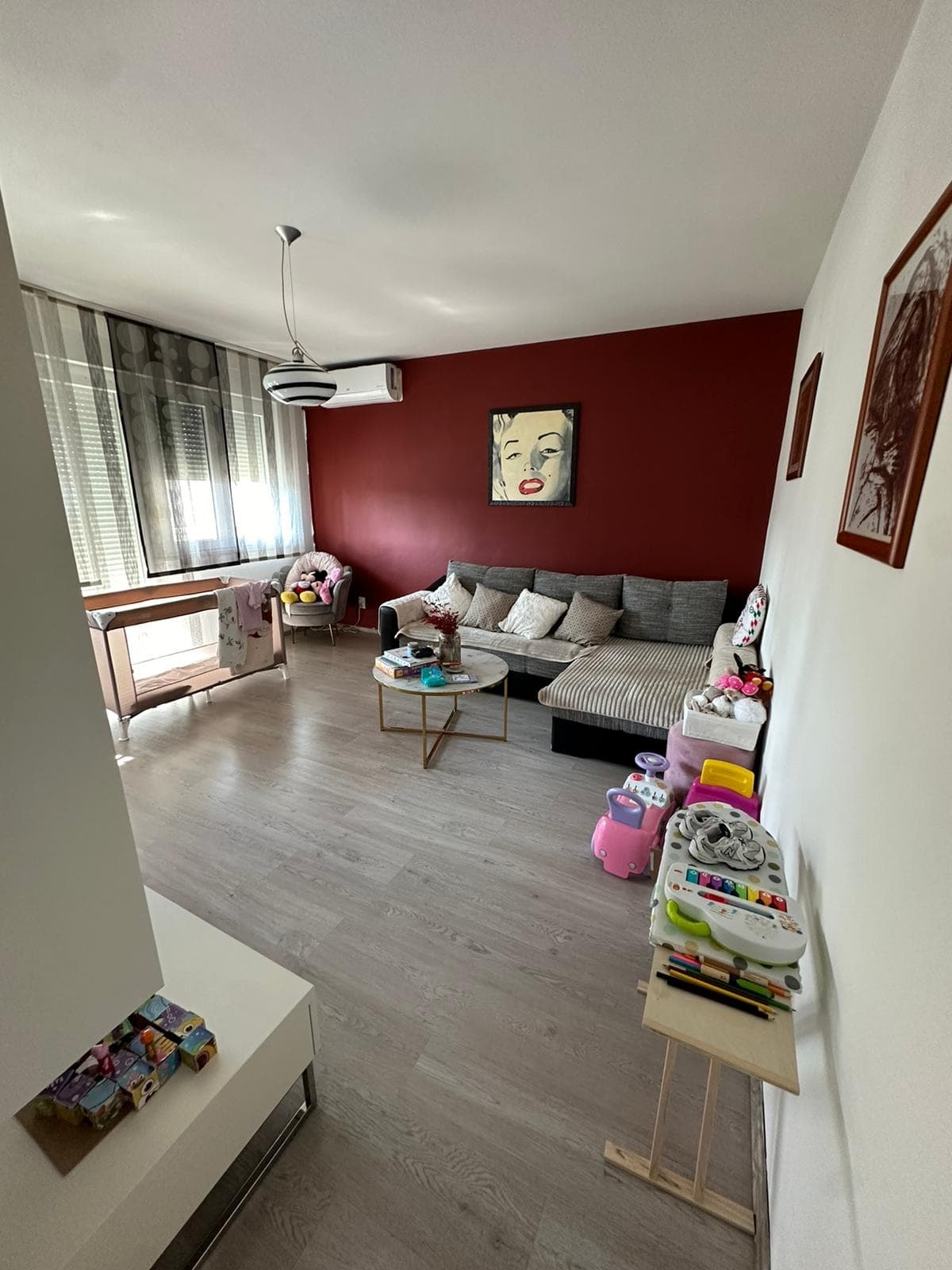 Hitna prodaja! Bol, predivan stan na odličnoj lokaciji!