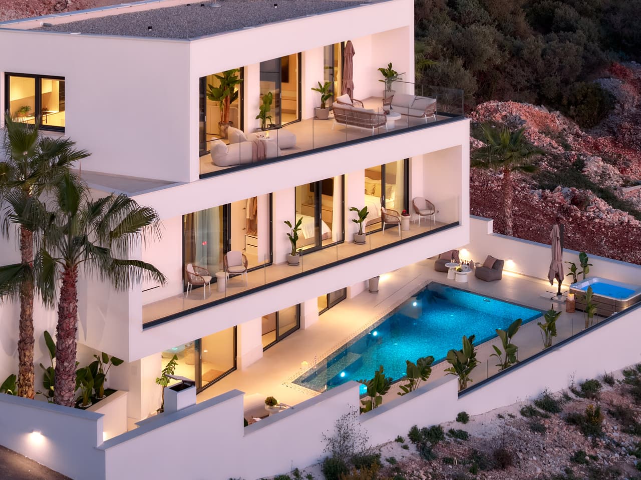 Trogir- vila visokog standarda s infinity bazenom