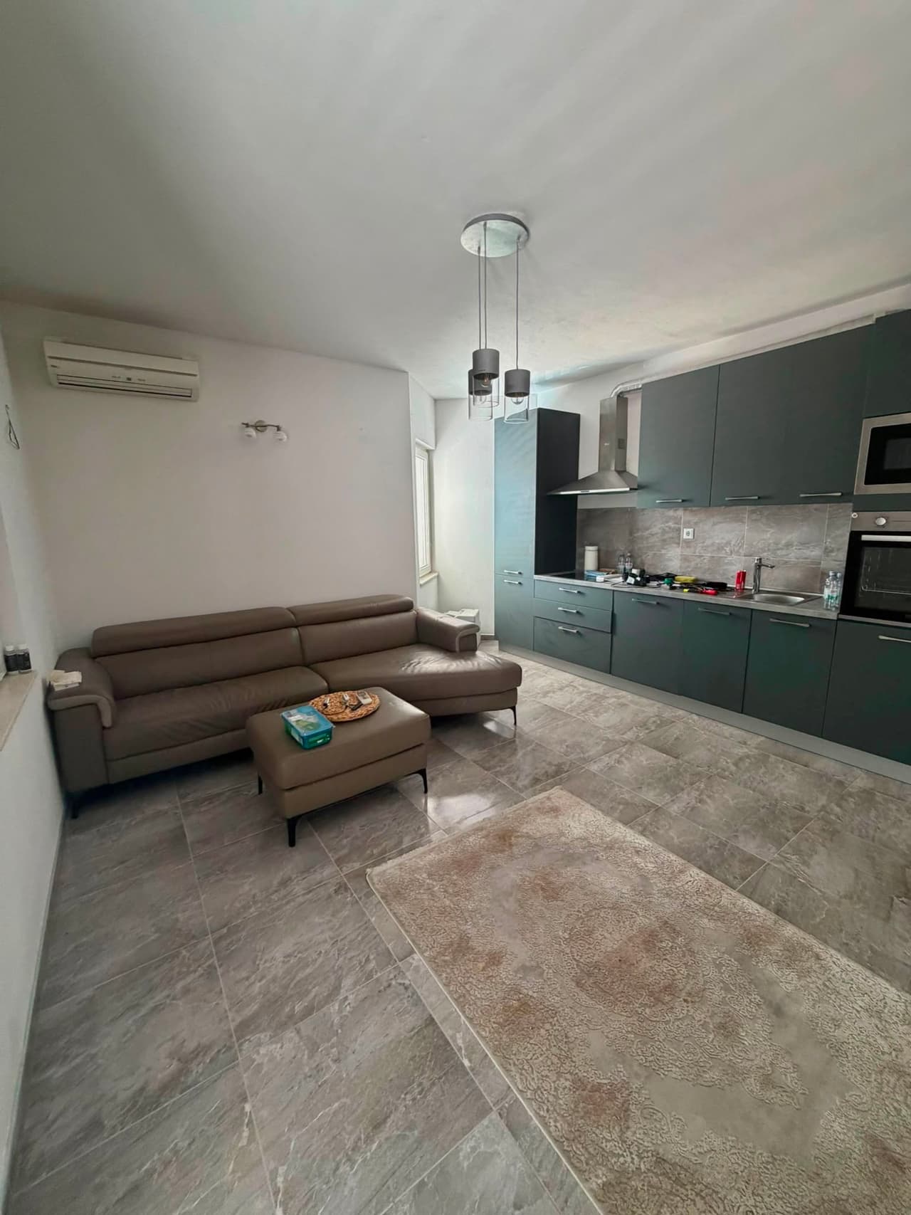 Kaštel Štafilić - odličan dvosoban stan, blizina plaže